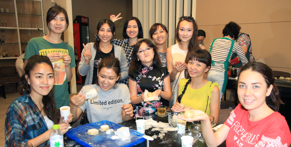 “学做月饼，喜迎中秋”来华留学生中国传统文化体验